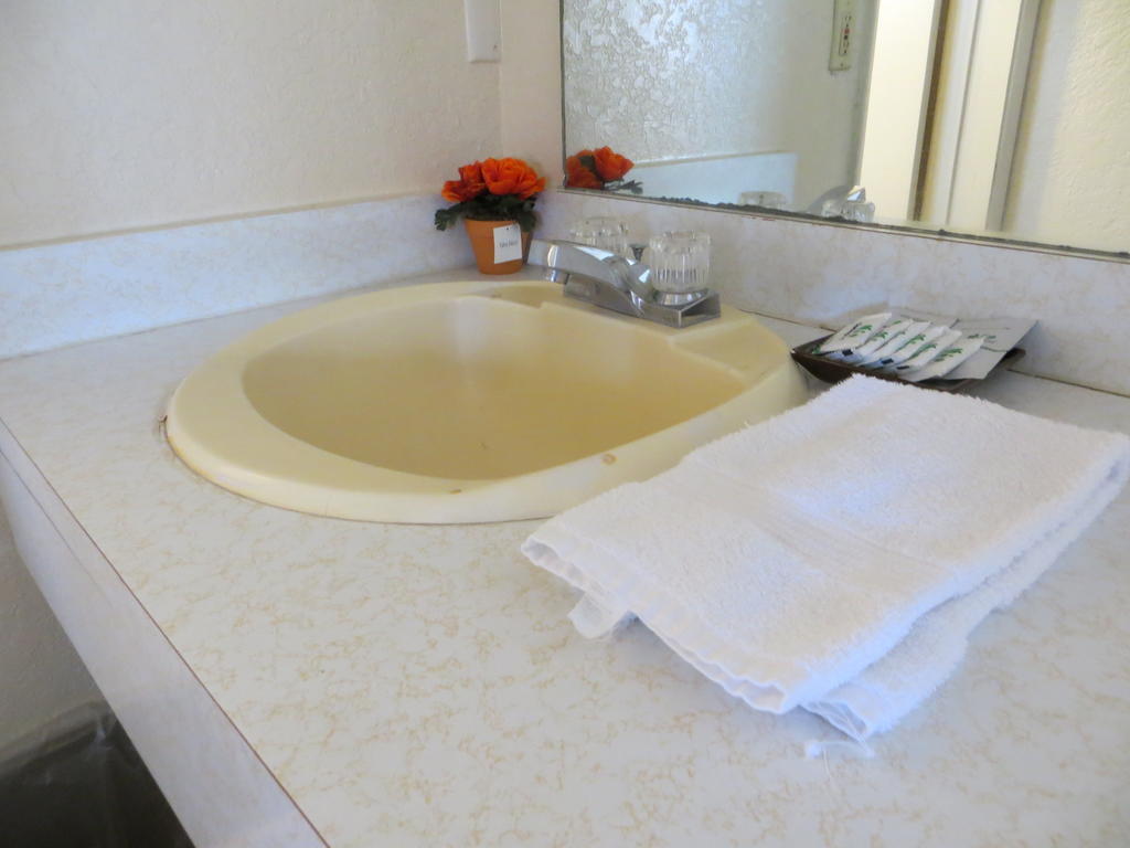 El Mirador Motel Las Vegas Room photo